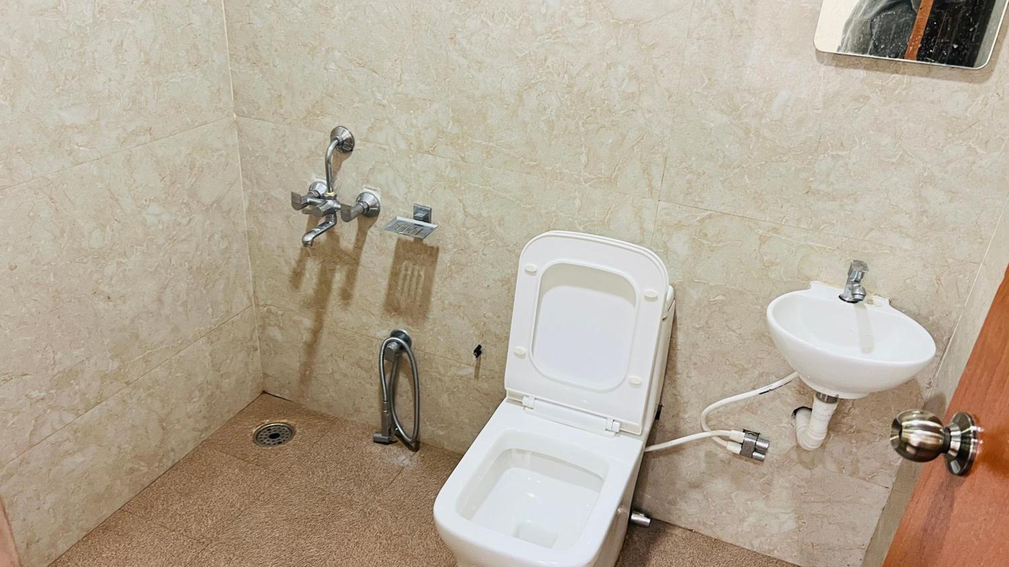 Hidden Doors Apartment อูตี ภายนอก รูปภาพ